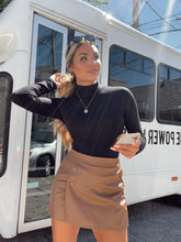 Black On Vogue Time Turtleneck